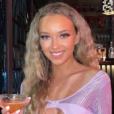 Olivia Greenhalgh , Olivia Greenhalgh Height, Olivia Greenhalgh Age, Olivia Greenhalgh wiki, Olivia Greenhalgh Biography, Olivia Greenhalgh Birthday, Olivia Greenhalgh Family, Olivia Greenhalgh Networth, Olivia Greenhalgh Nickname, Olivia Greenhalgh Zodiac Signs, Olivia Greenhalgh NetWorth, 