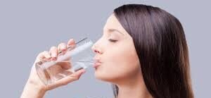 5 Mistakes You May Be Making While Drinking Water